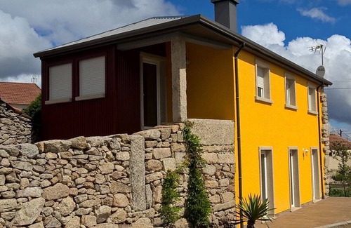 Sequeiros Cottage | Sequeiros Houses - Resineiro Houses