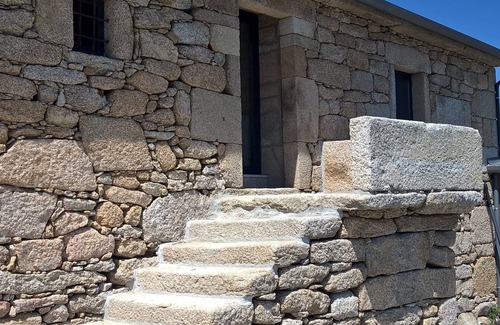 Sequeiros Cottage | Sequeiros Houses - Resineiro Houses