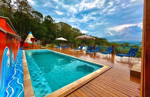 Bueno Brandao Cabin | Sequoia Casa na Árvore, Vila Mágica