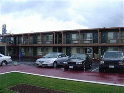 Centennial Hotel | Sequoia Inn Redwood City