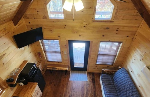 Scio Cabin | Sequoia/Lakeview 4-6 Person Midsize Cabin