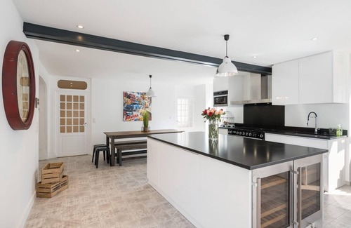 Beauregard Villa | Séquoia - Newly refurbished mansion by the river with pool and garden