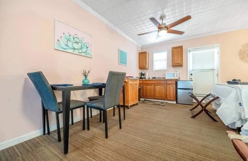 Visalia Apartment | Sequoia Parks, Coast, Wineries, Skiing All Day Trips. Home has hot tub, outdoor