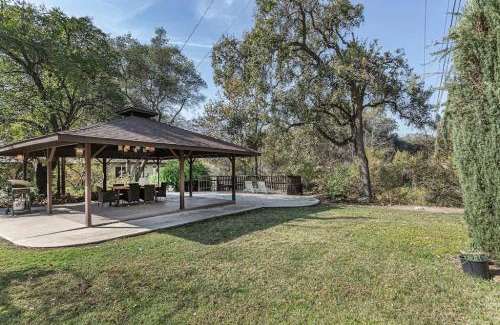 Three Rivers House | Sequoia Riverfront Guest House Right On The Water