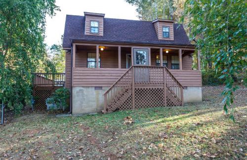 Andersonville House | Sequoyah Hideaway