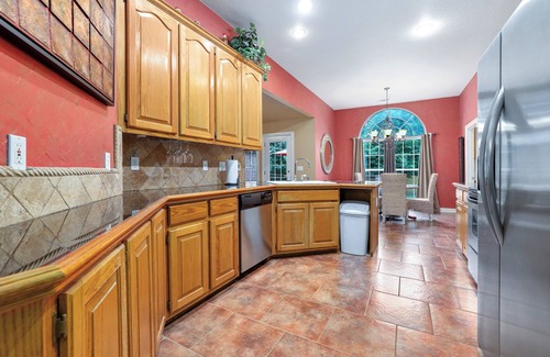 Fayetteville House | Sequoyah Meadows - 13 min to U of A & Pet Friendly