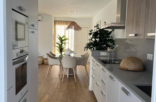 Playa Blanca Villa | Serena Holiday Homes by LIVVO