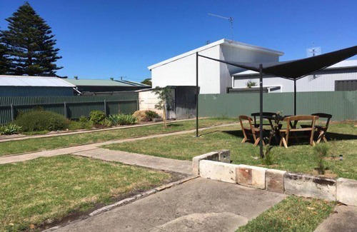 Rivoli Bay House | Serendipity Holiday Cottage - The beach in 60 seconds.