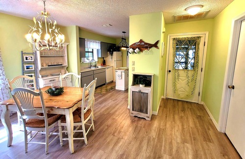 Inverness Cottage | Serendipity Lakehouse with dock, canoes and kayaks plus we are pet friendly!