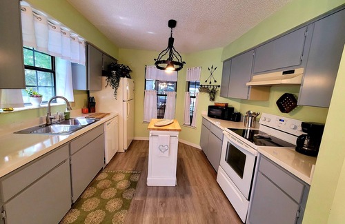 Inverness Cottage | Serendipity Lakehouse with dock, canoes and kayaks plus we are pet friendly!