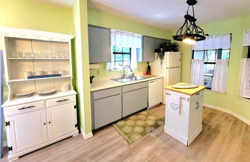 Inverness Cottage | Serendipity Lakehouse with dock, canoes and kayaks plus we are pet friendly!