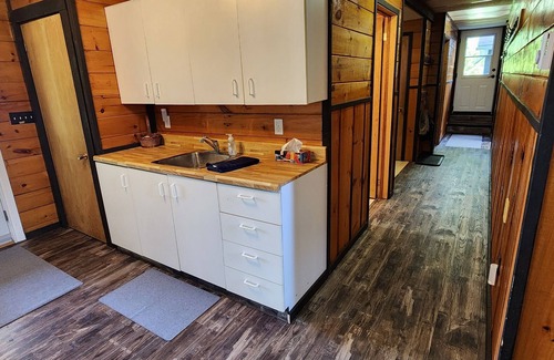 Chisholm Cottage | Serendipity Oaks Cottage - A Place for Family Fun