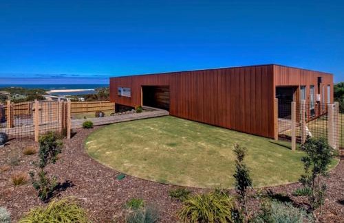 Warrnambool House | Serendipity Vista