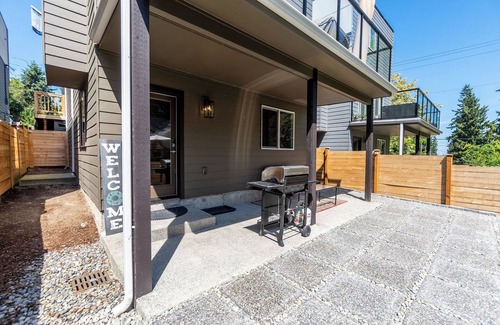 Highline Apartment | Serene 1 bedroom, 1 bath in Seattle