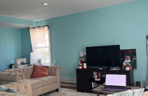 Clason Point House | Serene 1-bedroom in a 3bd 2ba house with WiFi in The Bronx
