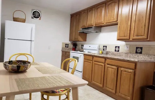 Chabot Park Apartment | Serene 2 Bedroom Sanctuary w/Balcony -Easy Access to S