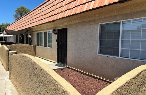 Fresno Condo | Serene 2bed/1bath condo with parking