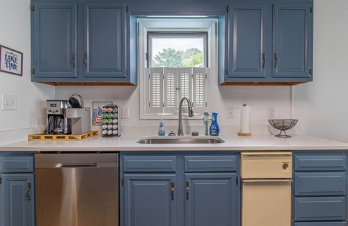 Southmont House | Serene 3-bedroom lakefront house on High Rock Lake, Lexington NC