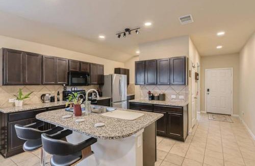 Austin House | Serene 3BR Retreat near East Austin