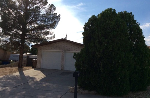 Las Cruces House | Serene 4-bedroom home in a peaceful neighborhood