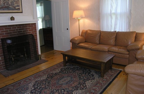Walpole House | Serene 4-bedroom house with WiFi in South Bristol