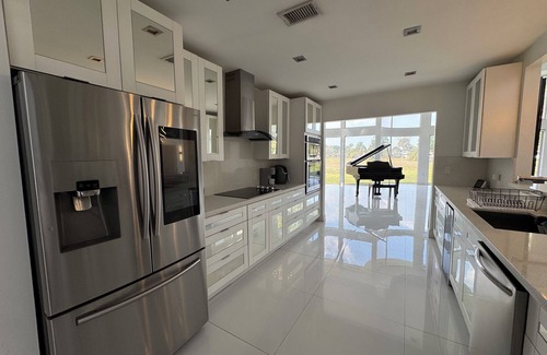 Tamarac House | Serene 4-Spacious luxury home