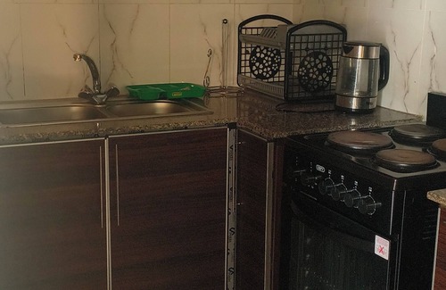 Limete House | Serene 5-Bedroom Apartment in Kinshasa's 10ème Rue Limete-Résidentiel
