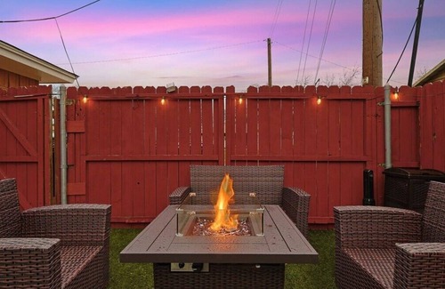 Irving House | Serene 5BR/2B Home with Pool, Hot Tub & Fire Pit