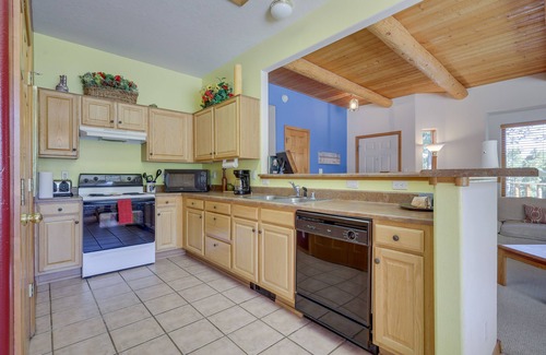 Amalia Cabin | Serene Amalia Cabin w/Deck & Mountain Views
