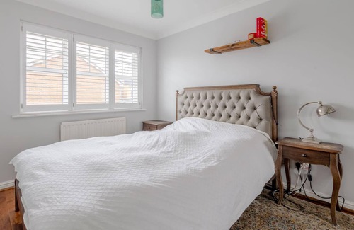 Abbey Other | Serene and Spacious 2 Bedroom House in South Wimbledon