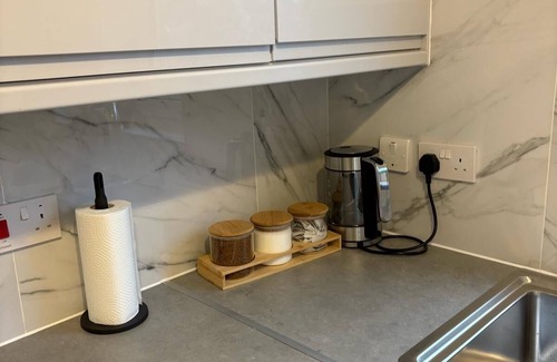 Dagenham Apartment | Serene apartment with WiFi in charming Dagenham