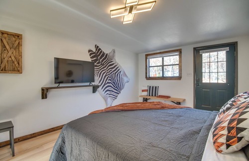Gentry Apartment | Serene Arkansas Retreat w/ Fire Pits, Near Lakes!