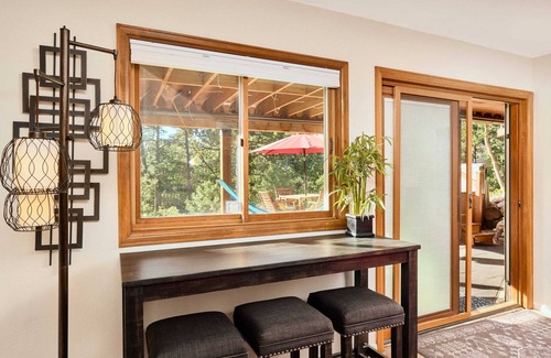 Southwest Colorado Springs House | Serene Backyard Views ★ Near CM Zoo ★ Hot Tub ★