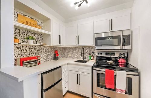 North Bay Village Condo | Serene Bayview Studio for a Perfect Stay