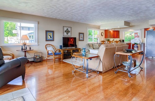 Honeoye House | Serene Beauty at Inspiration Cove