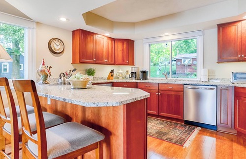 Honeoye House | Serene Beauty at Inspiration Cove