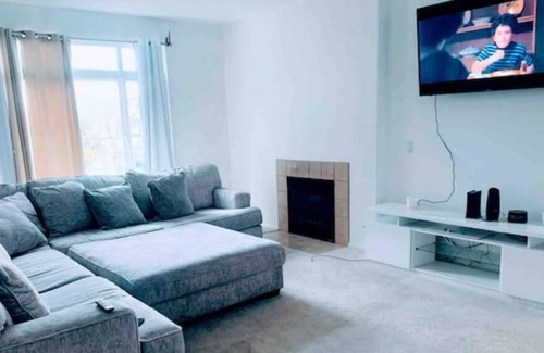 Gardena House | Serene Condo Oasis – Minutes frmLAX & Downtown LA