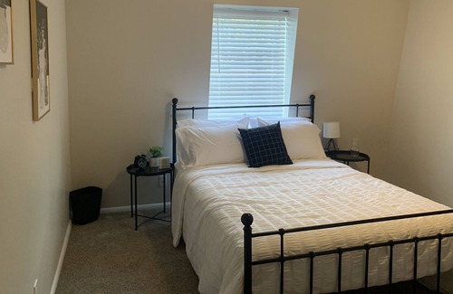 Winston - Salem Condo | Serene Condo Retreat