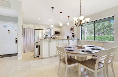 Palm Beach Gardens Cottage | Serene Cottage in PGA Paradise, 15mn from the Beach