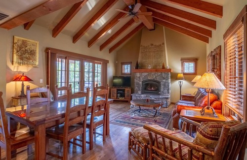 Tamarack Cottage | Serene Cottage | Ski-In/Ski-Out, Private Hot Tub