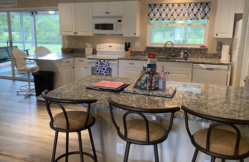 Vero Beach House | Serene, Cozy 3-2 home, King Ste, DOGS WELCOME. Back porch w swing. Quiet setting