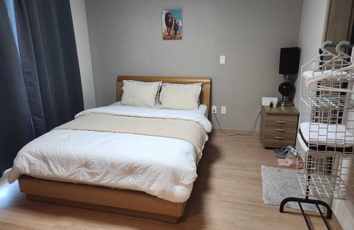 Pyeongtaek Apartment | Serene-Cozy Familysize space, Cp Humphreys proximity to Pop attractions & shops