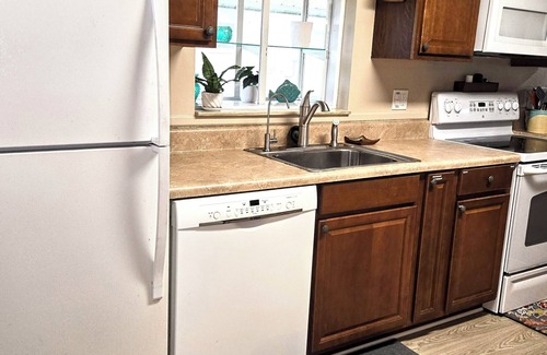 Winter Haven Apartment | Serene, Cozy, Lakefront Home with covered porch on the Lake