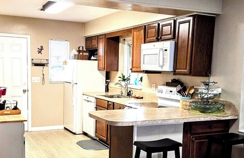 Winter Haven Apartment | Serene, Cozy, Lakefront Home with covered porch on the Lake