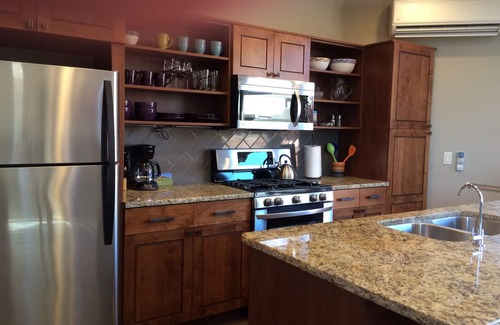 Kayenta Cottage | "SERENE DESERT GETAWAY CASITA" IN Kayenta VillagenViews of Red Rock Mt. Pets OK.