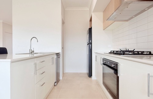 Rochedale House | Serene Escape 4BR & 2.5Bath Retreat in Rochedale