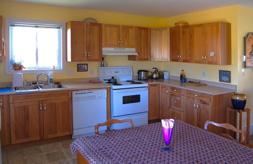 Bluewater Cottage | Serene Escape Private and Tranquil!