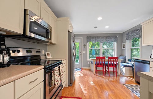 Fish Creek Cottage | Serene Fish Creek Escape- private lot with fire pit