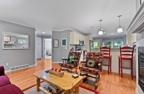 Fish Creek Cottage | Serene Fish Creek Escape- private lot with fire pit