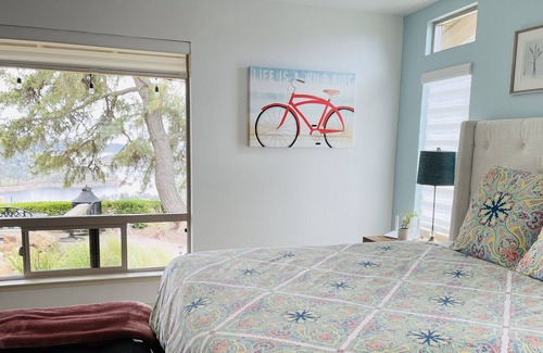 Friant Cottage | Serene get away at Millerton Lake - Instagram worthy views - 3 National Parks